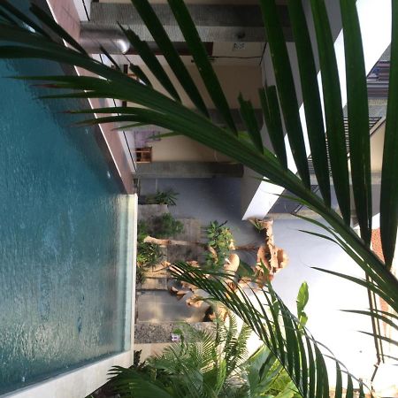 Kubu Kenak Guesthouse Seminyak  Exterior photo