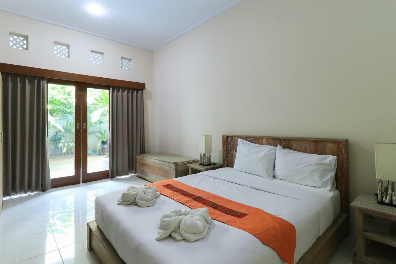 Kubu Kenak Guesthouse Seminyak  Exterior photo