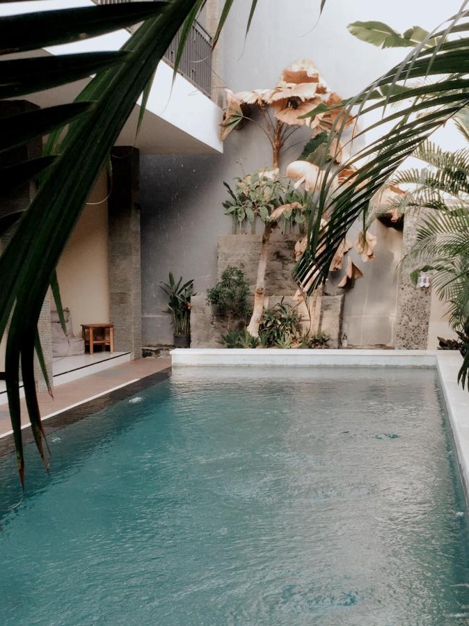 Kubu Kenak Guesthouse Seminyak  Exterior photo