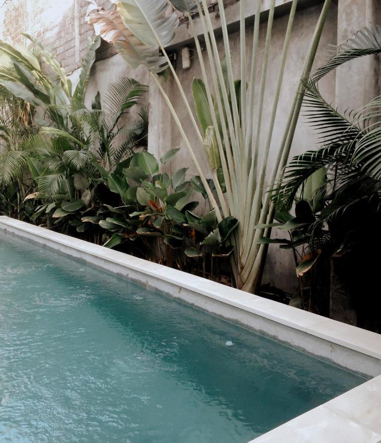Kubu Kenak Guesthouse Seminyak  Exterior photo